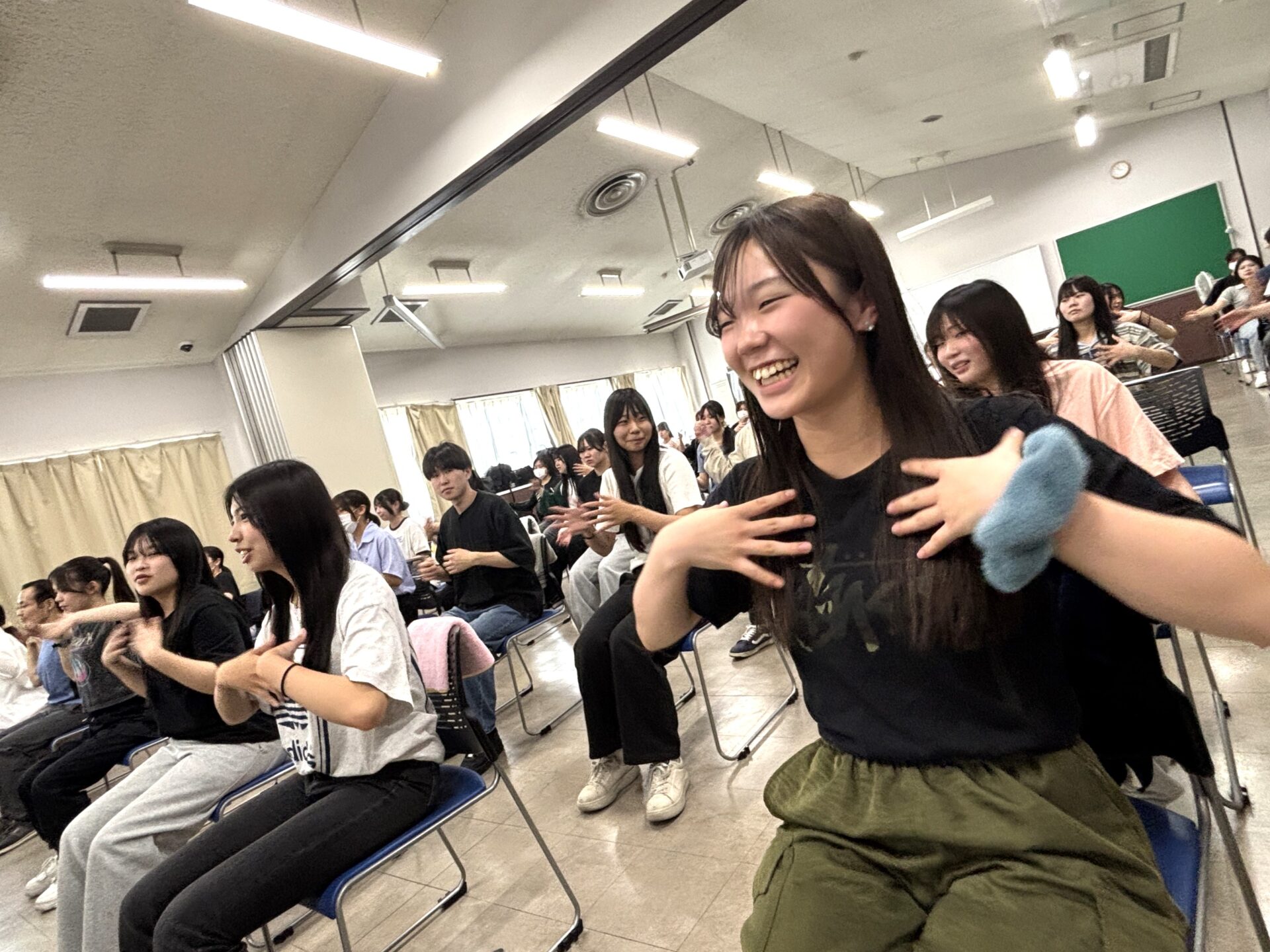 看護学科1年生 身体も心もリフレッシュ～健康スポーツ～ | 学校法人