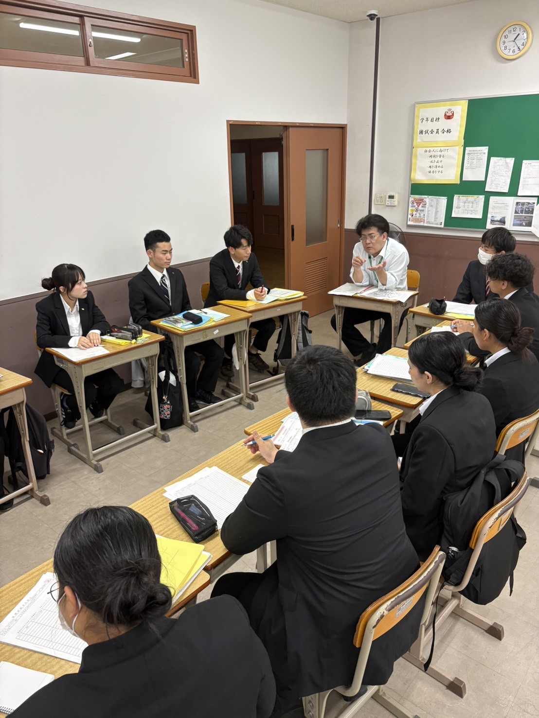 福岡国際医療福祉大学看護科　令和４年度　２年生教科書一式 国際医療福祉大学_看護師募集2026_高邦会 語学・辞書・学習参考書